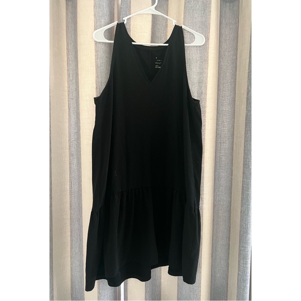 Black Sleeveless Casual Dress
